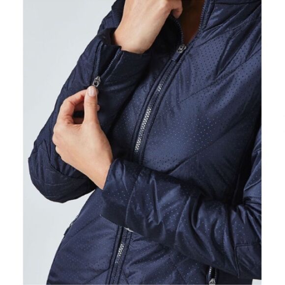 Fabletics Navy Blue Quilted Puffer Jacket zip up Coat size small - Picture 2 of 9